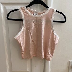Large pink basic Tilly's tank top.